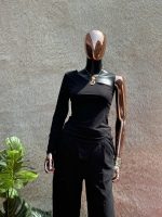One-Hand Bodysuit - Image 3